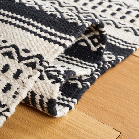 Safavieh 6 x 6 ft. Montauk Flat Weave Cotton Bohemian Round Area Rug; Black & Ivory MTK728Z-6R
